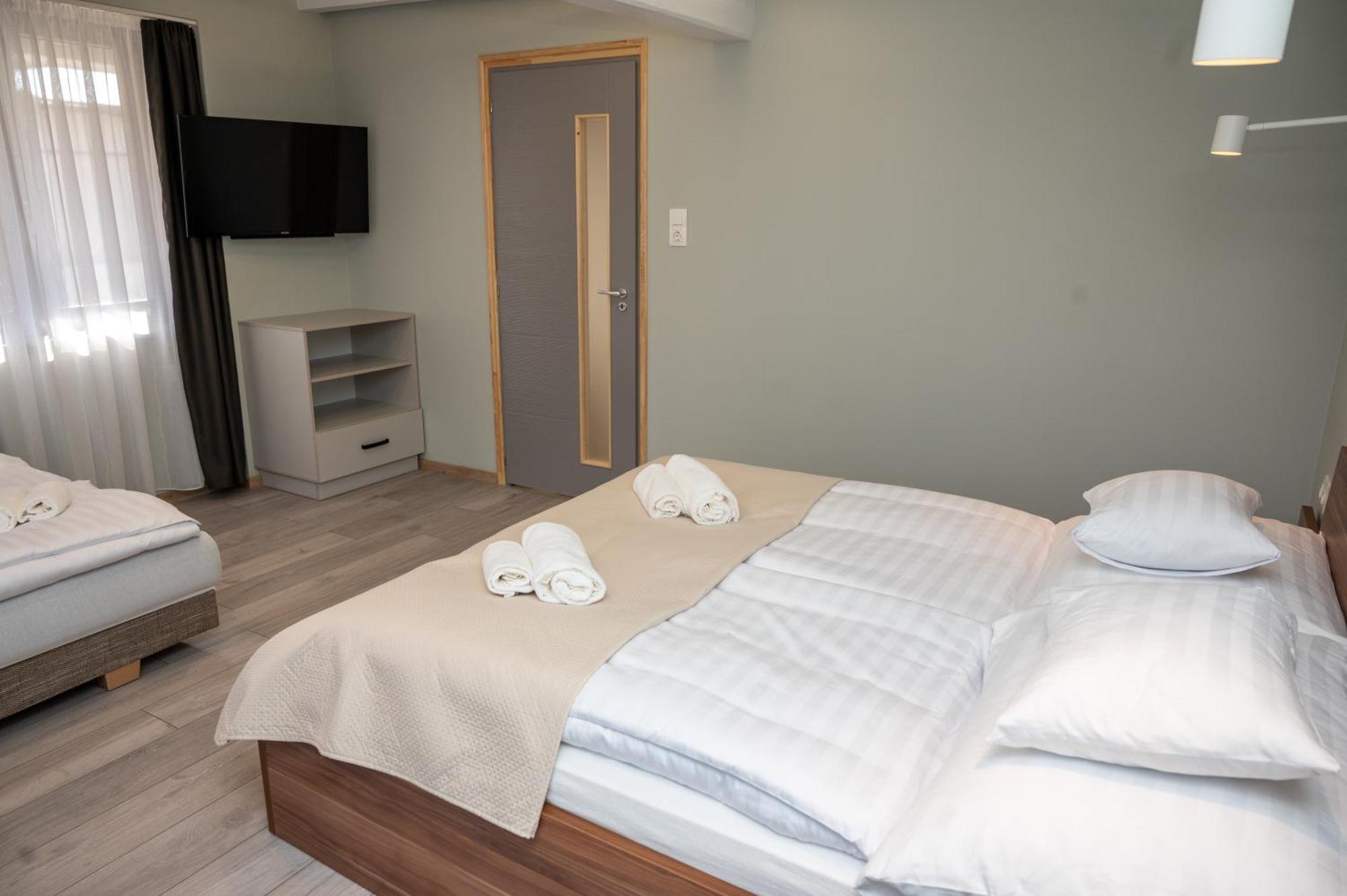 Tuenderkert Apartman 귤러 외부 사진